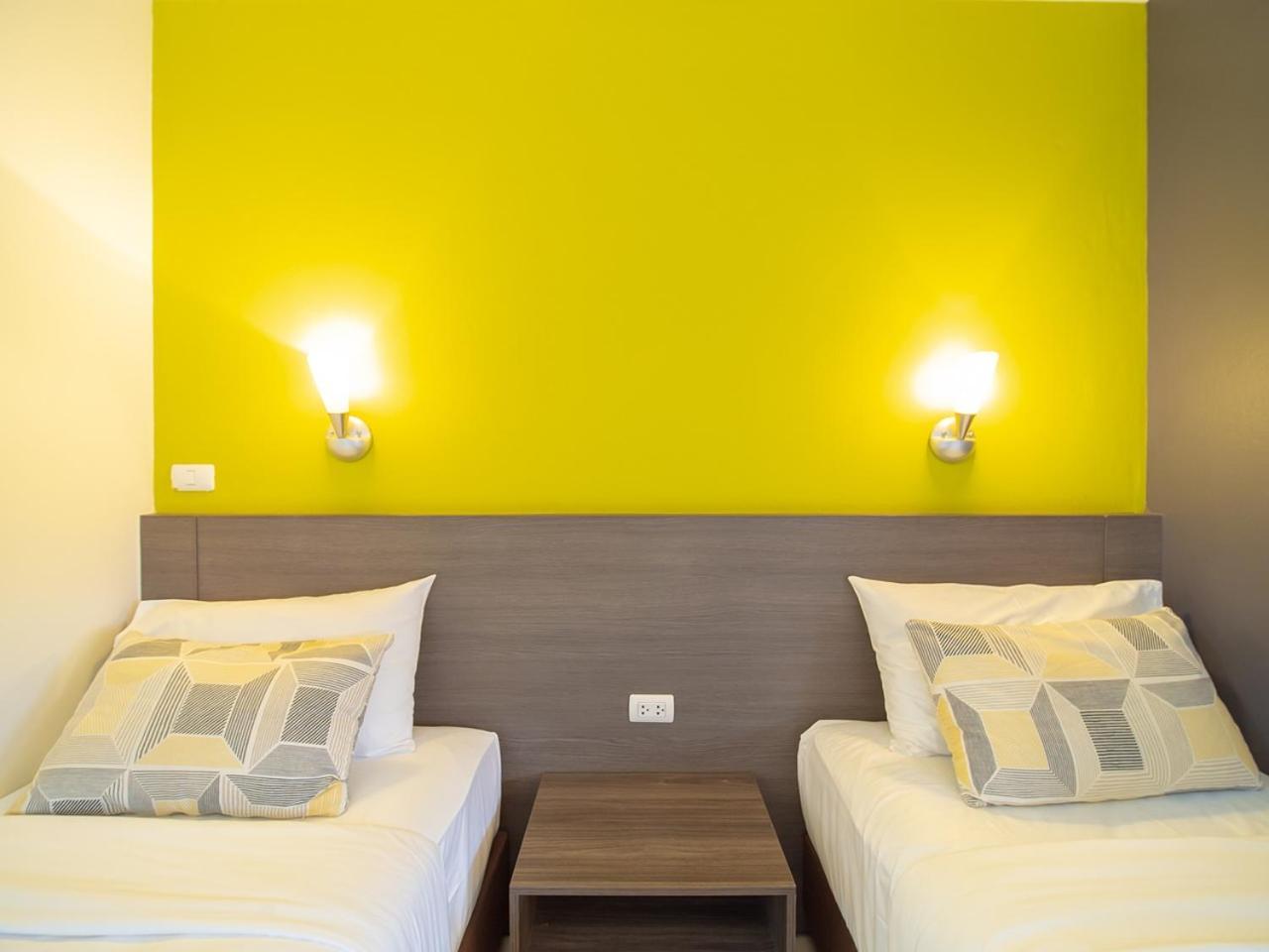 Fortune D Hotel Maesot Mae Sot Exteriör bild