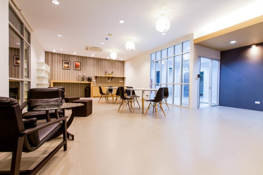 Fortune D Hotel Maesot Mae Sot Exteriör bild