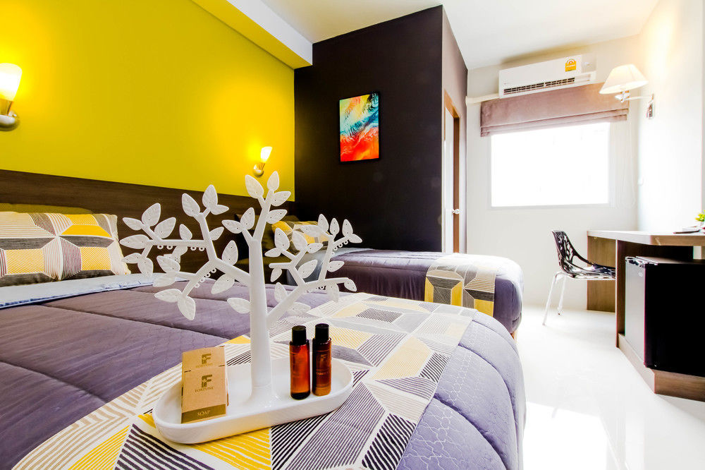 Fortune D Hotel Maesot Mae Sot Exteriör bild