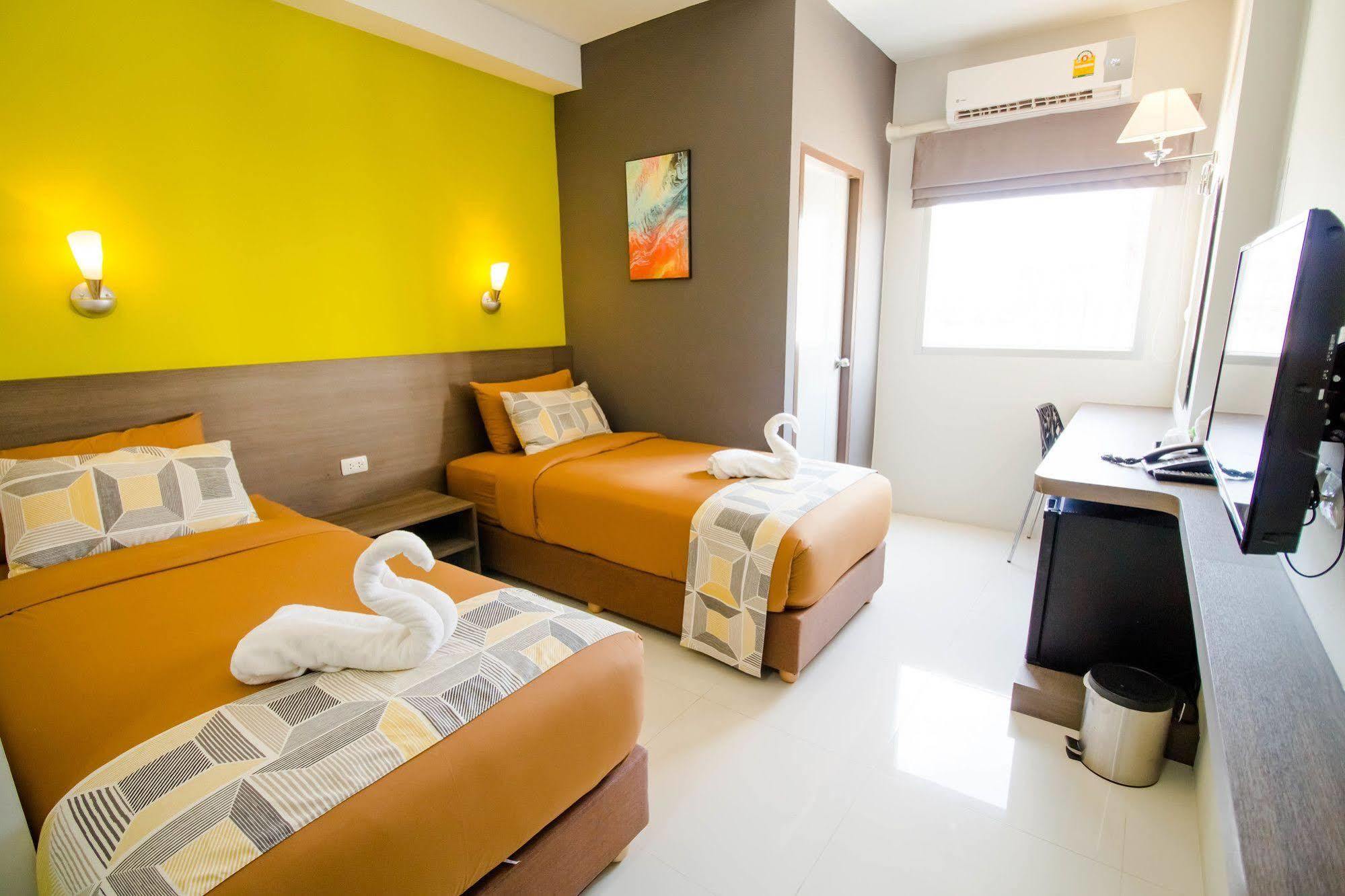 Fortune D Hotel Maesot Mae Sot Exteriör bild
